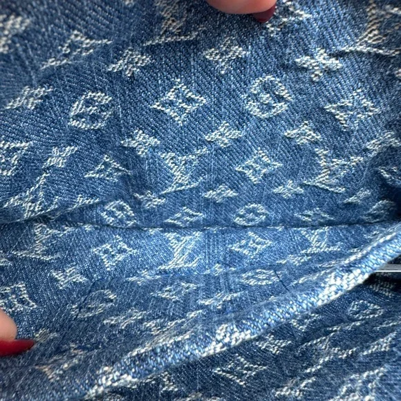 🍒NEW RARE🍒 Louis Vuitton Denim Cherry Pochette - Full Set - Picture 12 of 14